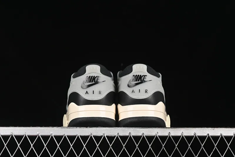 All categories Air Jordan Jordan series basketball shoes Air Jordan 4 Air Jordan 4 "Remastered" AJ4 Joe 4 remake raw rubber black FQ7939-006